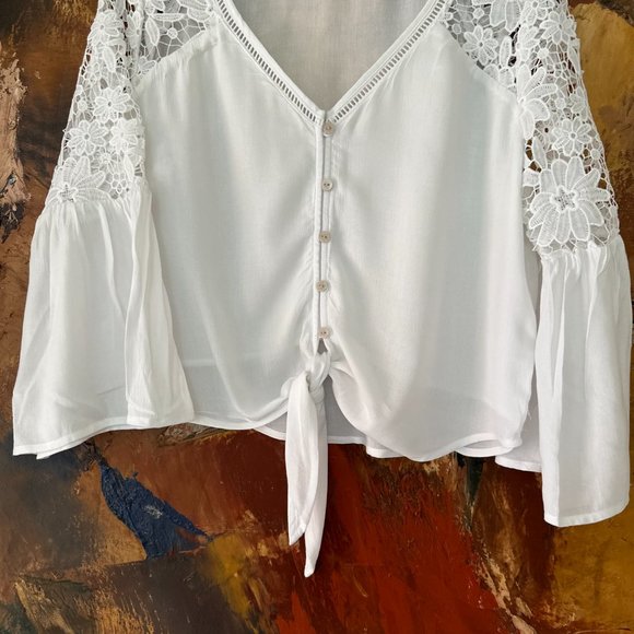 HOLLISTER Cotton Blend Inset Lace White Bohemian Top NWT - Picture 10 of 16